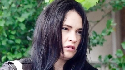 A-list actress is unrecognisable as she unveils dark hair