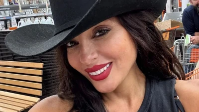 Canadian swimwear entrepreneur hurled in ICE custody