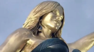 City unveils statue of its famous daughter - can YOU recognise her?