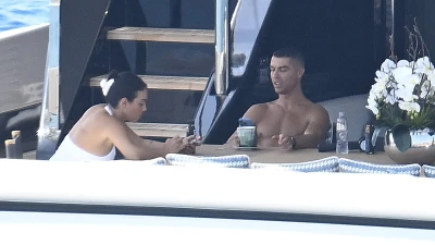 Cristiano Ronaldo holidays on a yacht in Mallorca
