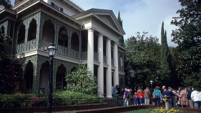 Disneyland announces closing date for beloved attraction