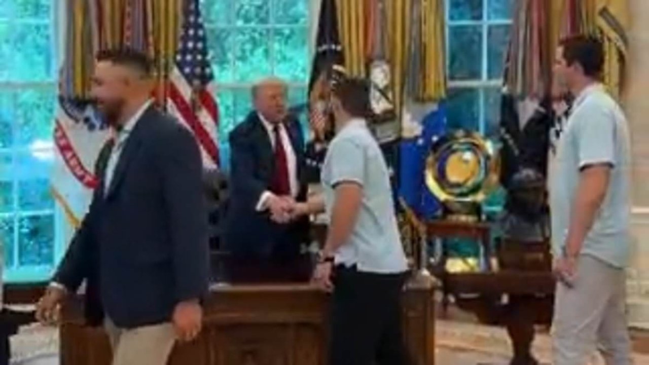 Donald Trump's White House visit with Red Sox baffles baseball fans