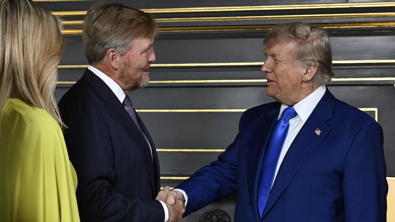 Dutch king now accused of 'power move' in Trump meeting