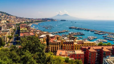 Earthquake hits Naples 'like a bomb', with people fleeing into streets