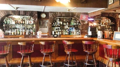 Elderly women receive appalling note on their restaurant bill