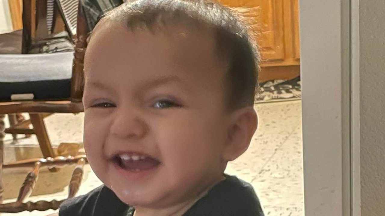 Entire family swept away in Texas floods as search takes grim turn