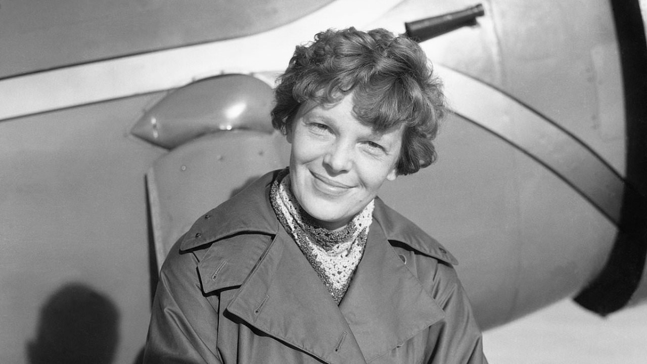 Fresh clues in hunt for Amelia Earhart point to crash site near island