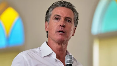 Gavin Newsom and Democrats ridiculed for criticizing ICE officers
