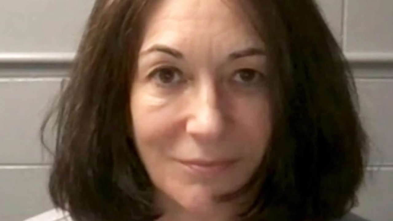 Ghislaine Maxwell's former cellmate shares chilling premonition
