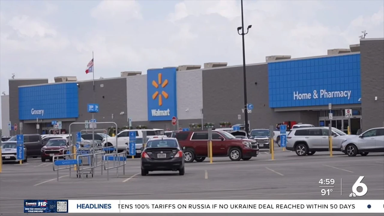 Girl gives birth in Walmart before her father does unthinkable