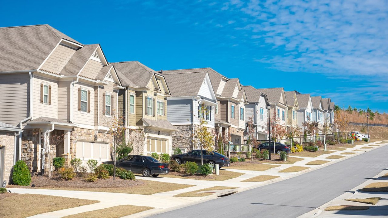 Housing market reaches milestone last seen in 2009