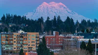 Hundreds of earthquakes rattle catastrophic volcano sparking new fears