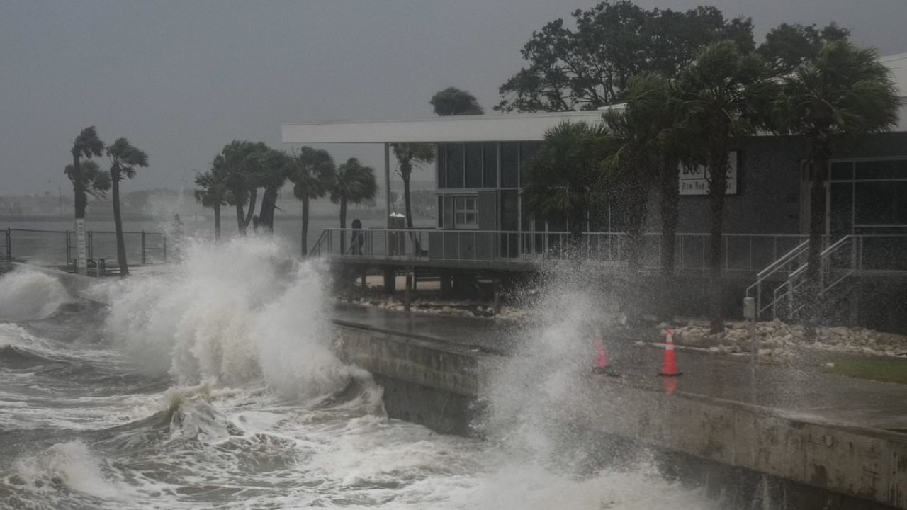 Hurricane trackers increase chances of cyclone formation off US coast