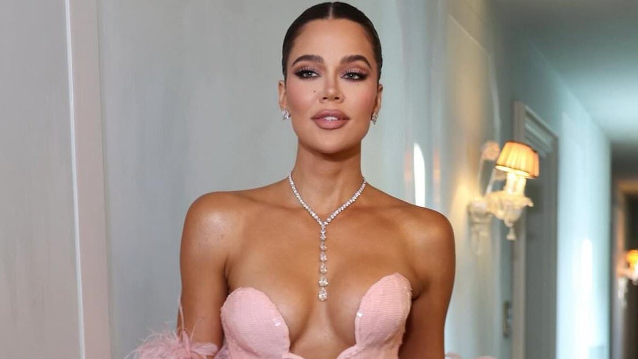 Khloe Kardashian blasted for omitting procedure in surgery confession