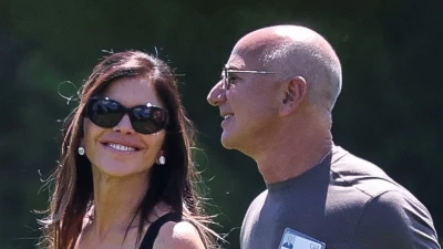 Lauren Sanchez turns heads at Sun Valley's 'billionaire summer camp'