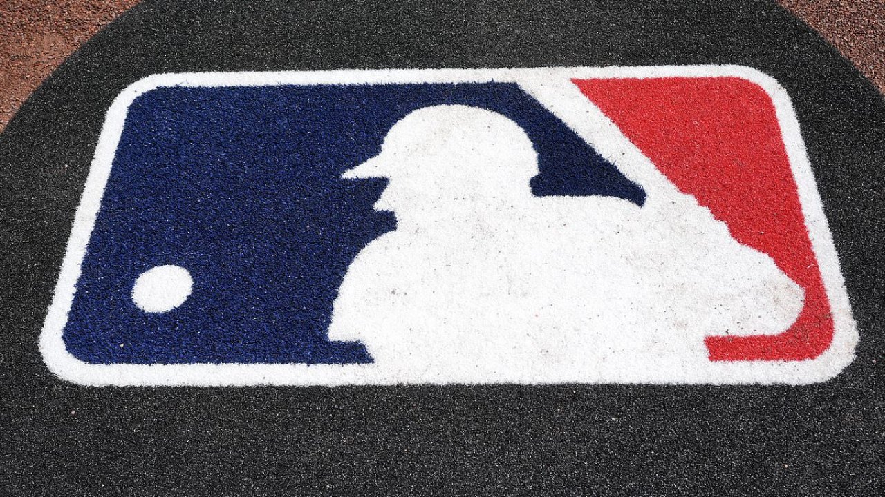 MLB team controversially fires manager and GM one week before draft