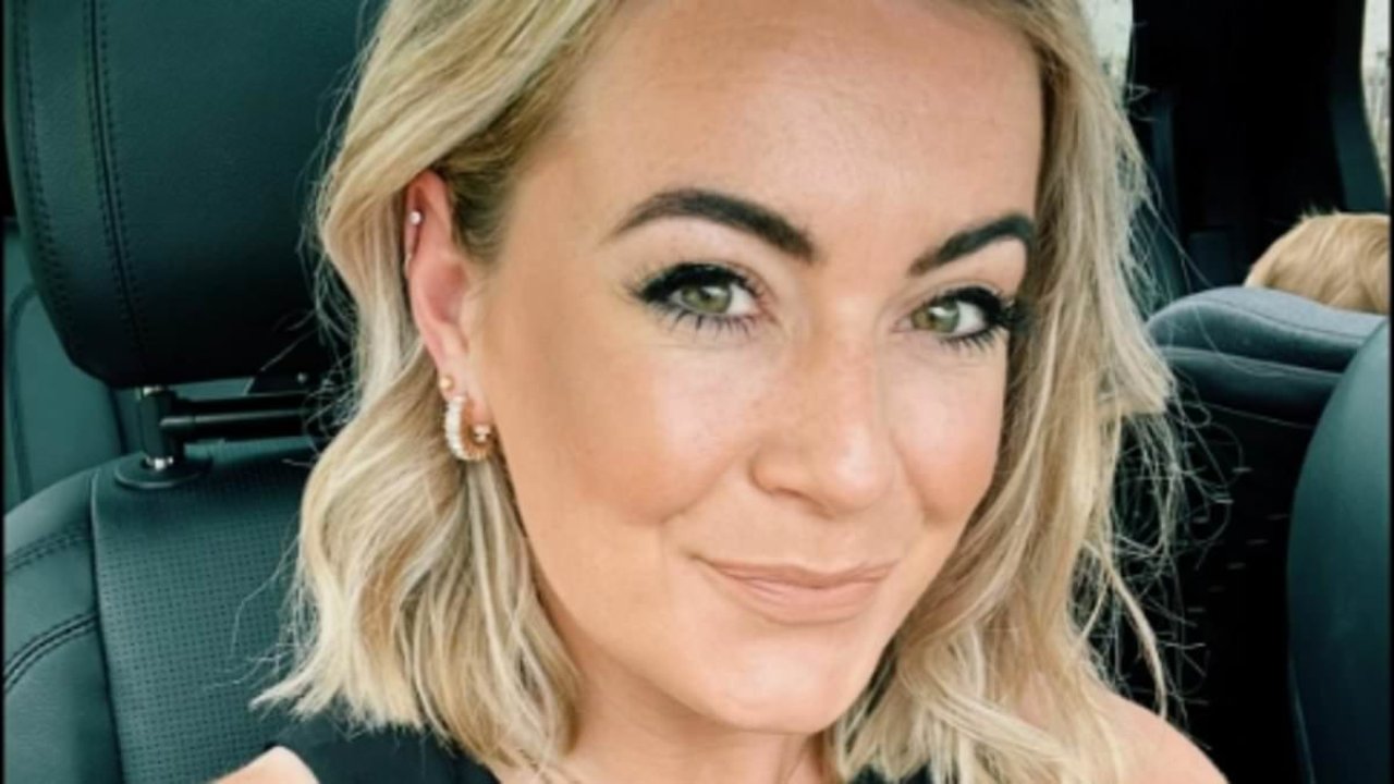 Mum-of-two's shock after 'piles' turn out to be stage 3 bowel cancer