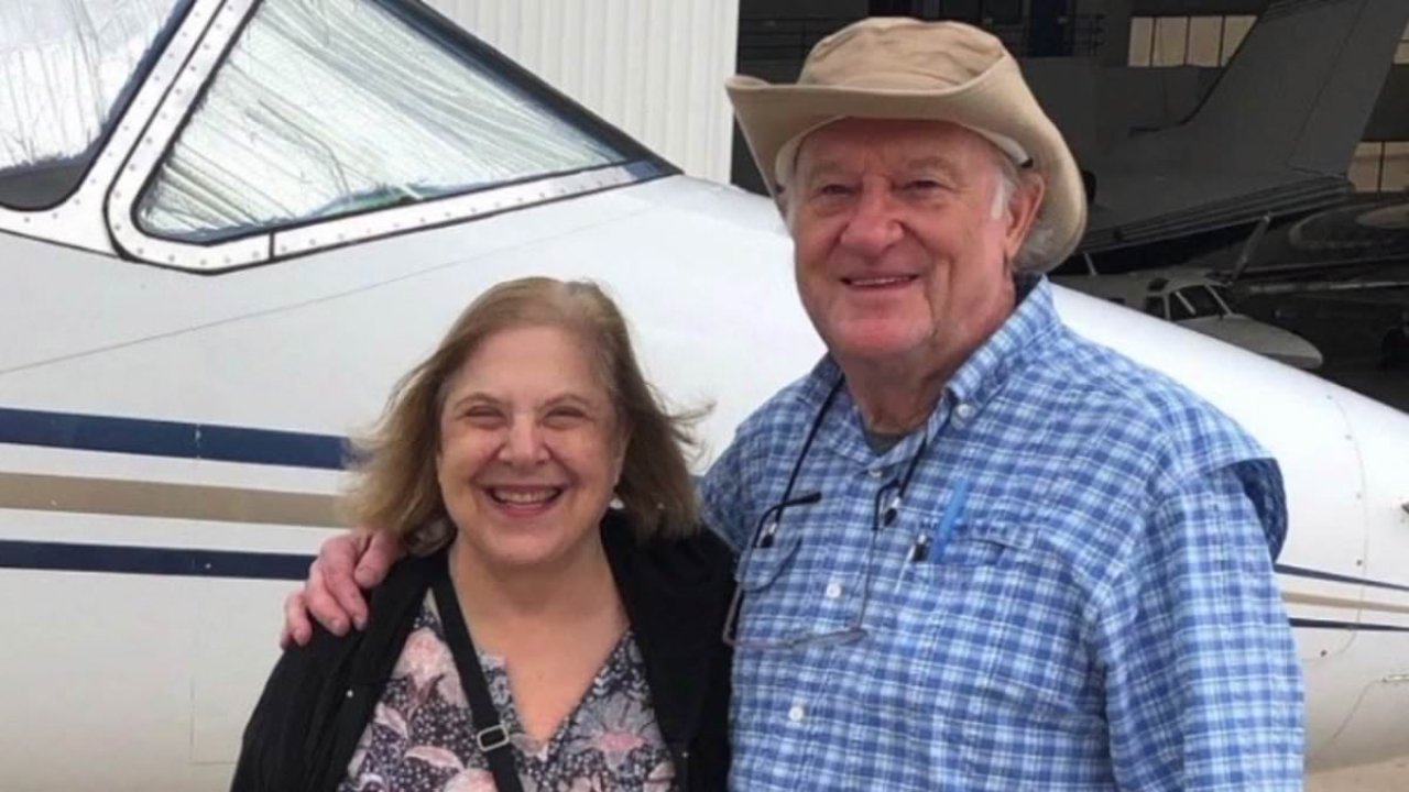 Novelist embroiled in scandal involving shipwreck's stolen treasure