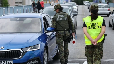 Poland reintroduces border controls with Germany in migrant crackdown