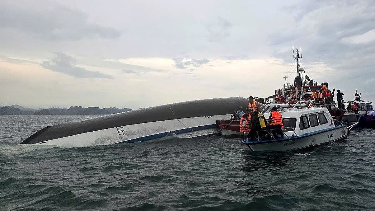 Rescuers recover 27 bodies as tourist boat capsizes in Vietnam