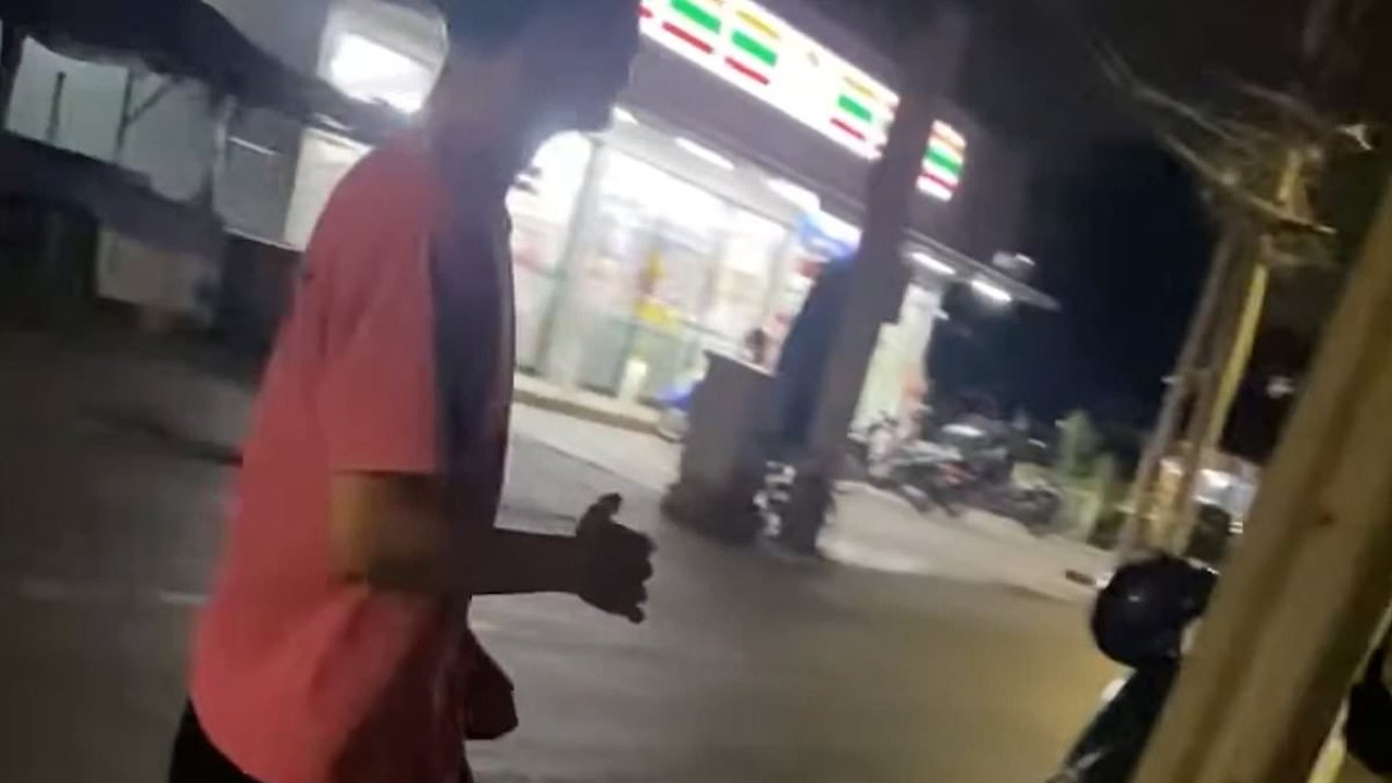 Road rage thug gets his comeuppance when he attacks motorist