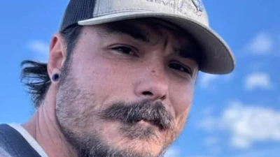 Search for 'killer dad' Travis Decker ends with discovery LOOKALIKE