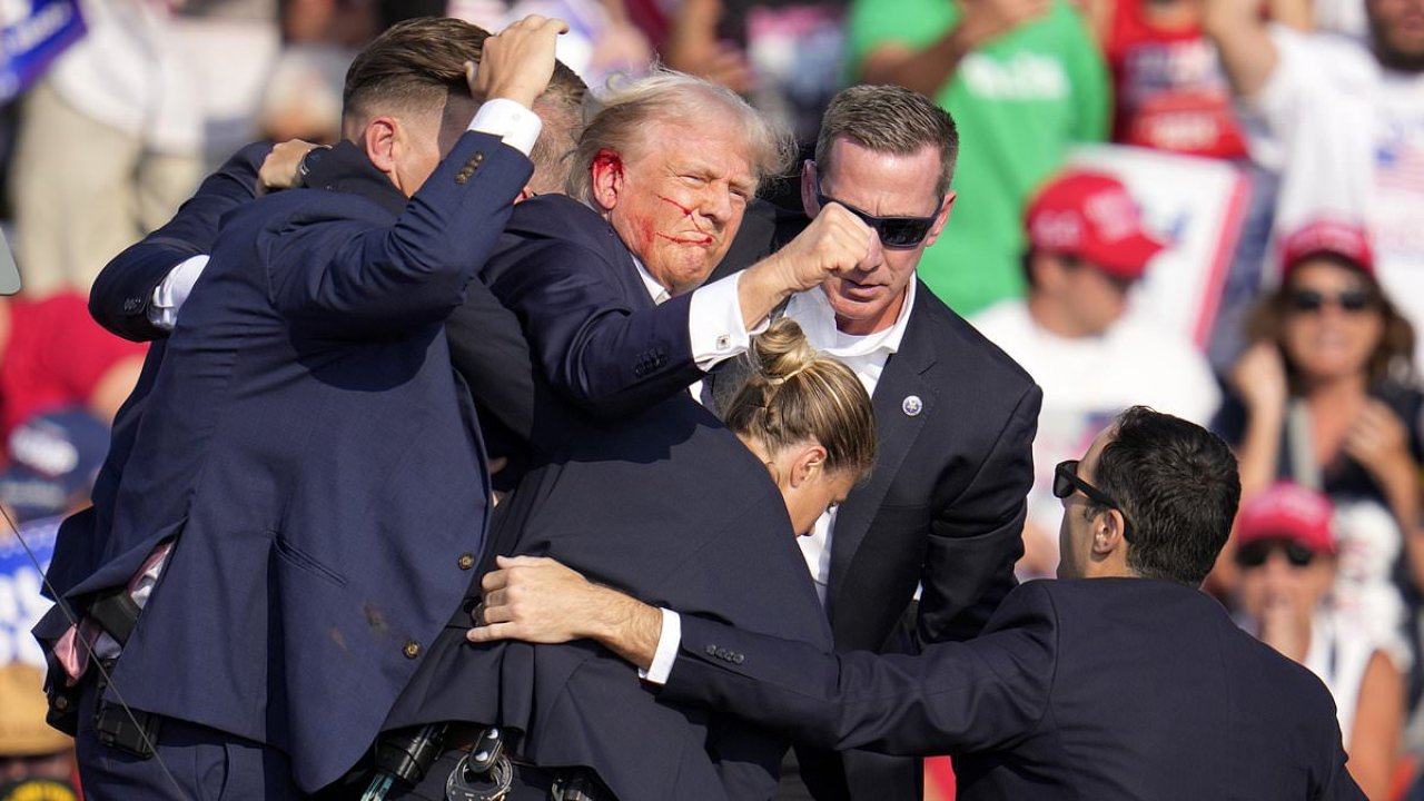 Secret Service suspends six agents over 'failures'