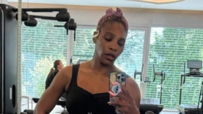 Serena Williams shows off her ripped physique