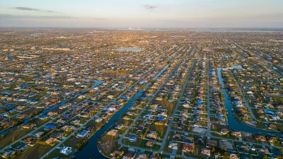 Southern boomtown collapses into housing hell