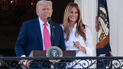 Stunned Melania flinches as Trump urges B2 pilots to reveal identities