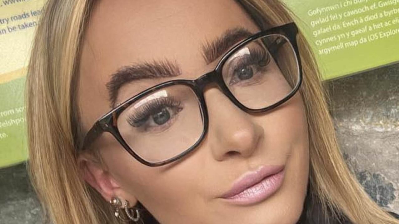 Teacher 'swigged from alcohol-smelling drink and swore'