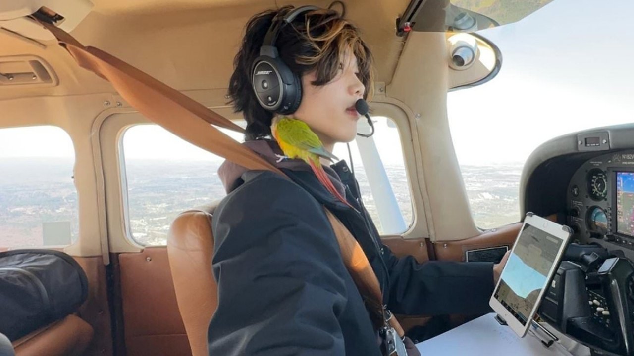 Teen detained in Antarctica after solo flight to all seven continents