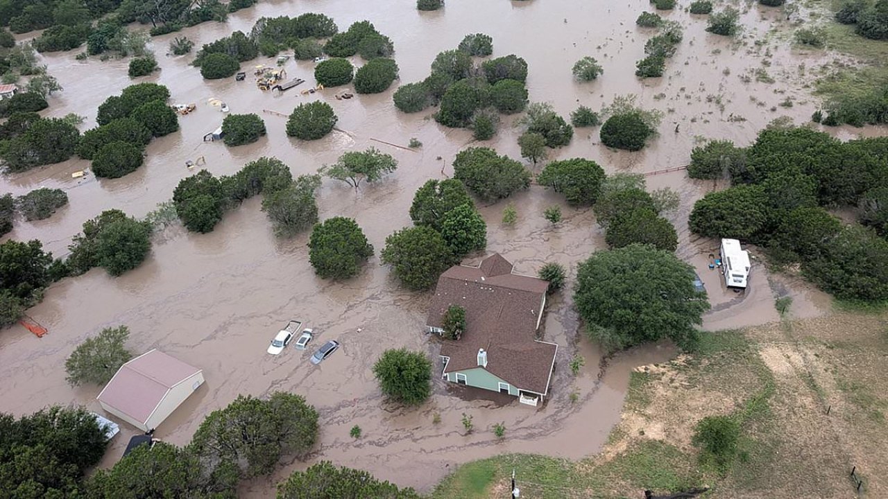 Texas county predicted floods nine months ago...but failed to act