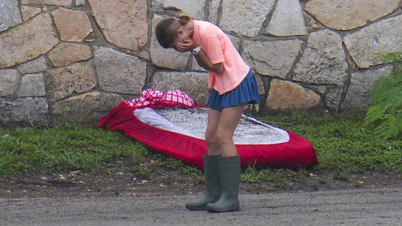 Texas flood victims irate as officials blame National Weather Service