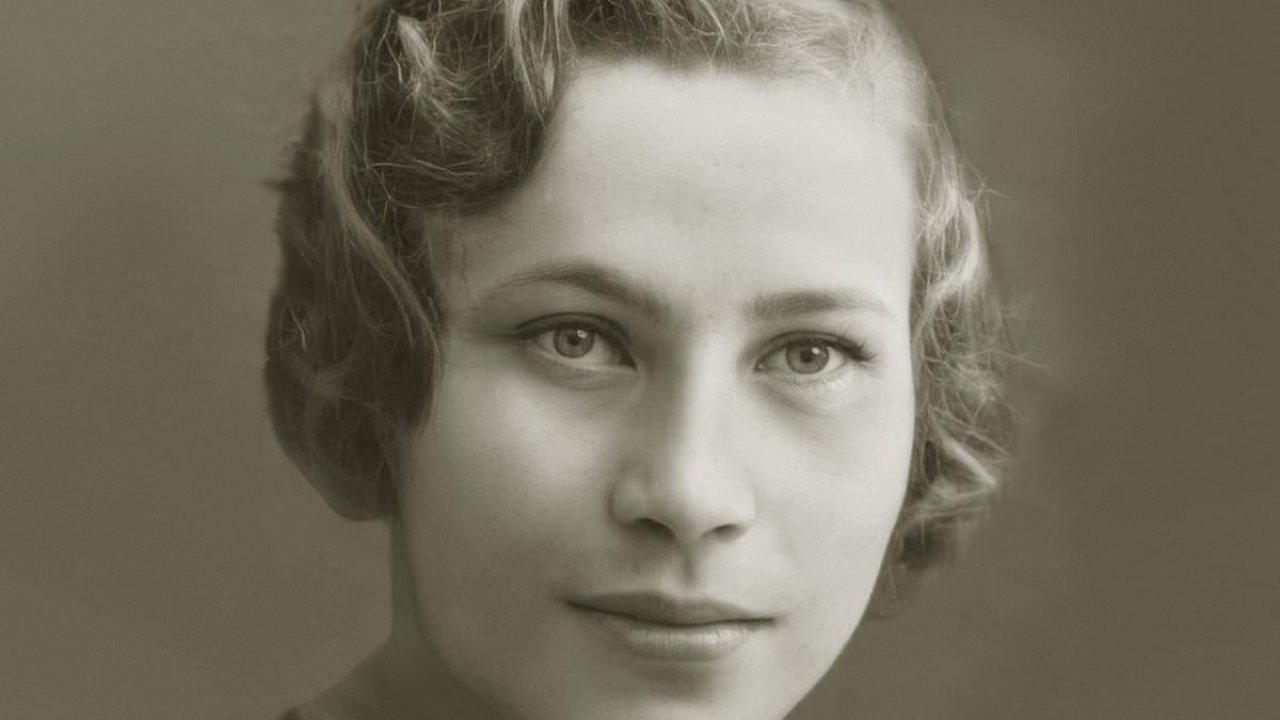 The Titanic 'curse' that plagued captain's daughter to her death