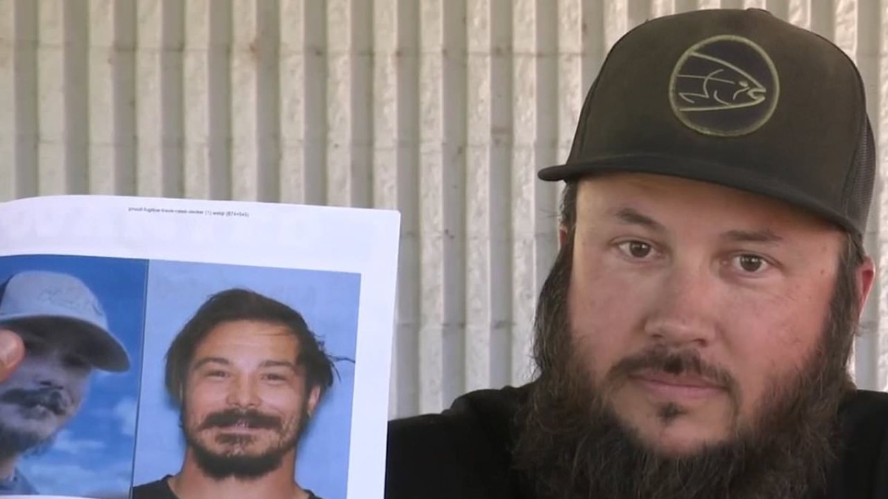 Travis Decker's lookalike reveals US Marshals were hunting him