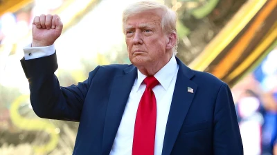 Trump 'asked Zelensky if Ukraine could hit Moscow if given weapons