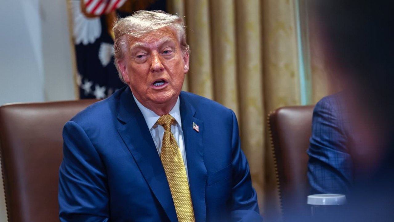Trump rips into Putin for 'bull****' as Ukraine peace talks unravel