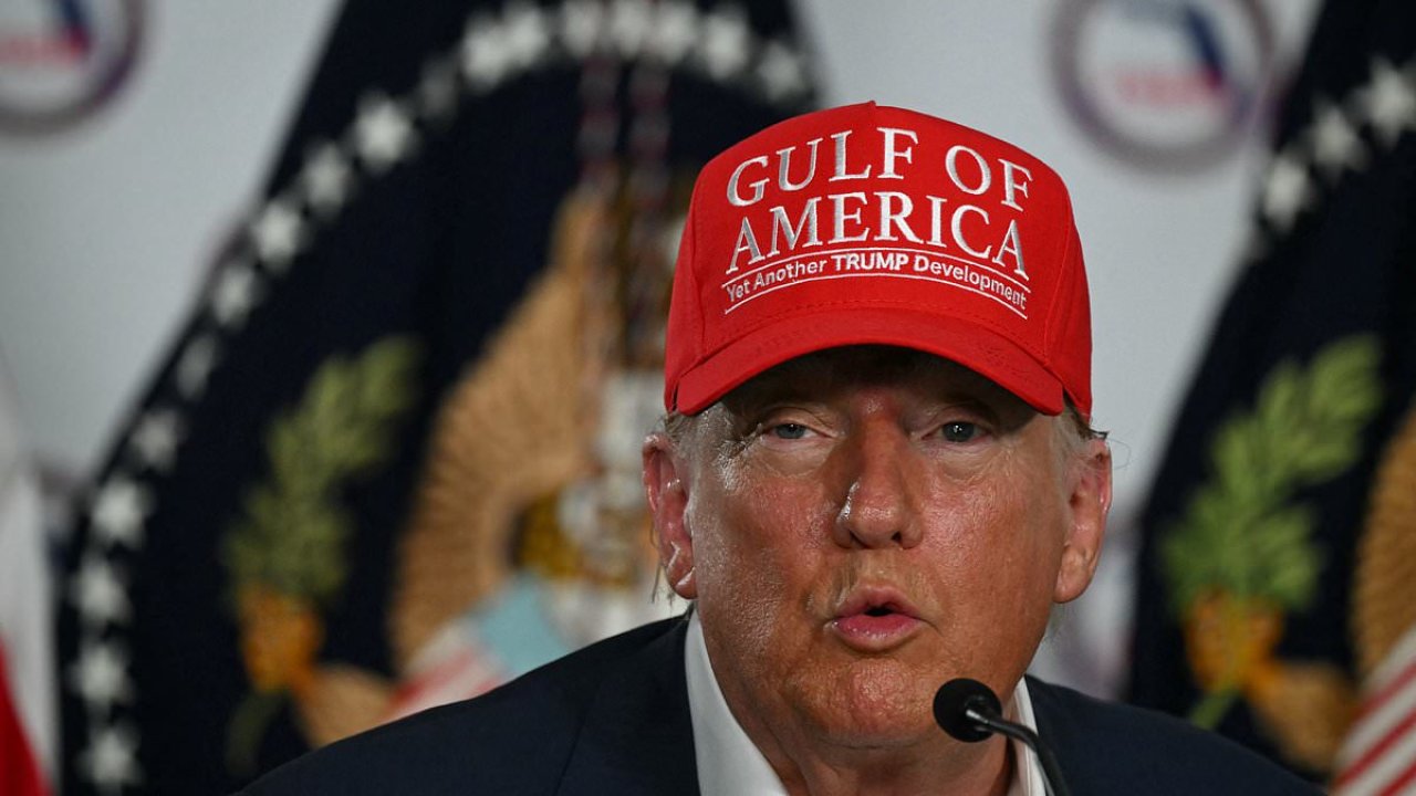 Trump threatens to throw 'bad' citizens 'the hell out' of the U.S.