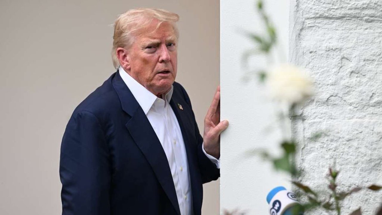 Trump issues tsunami warning (Trump’tan tsunami uyarısı)