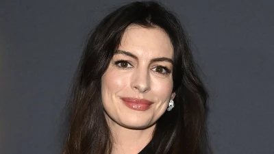 Vogue fans in an uproar over 'awful' Anne Hathaway cover