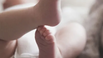 31 yıl önce dondurulan embriyodan bebek doğdu