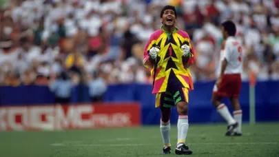 58 yaşında sahalara dönüyor: Jorge Campos, hem kaleci hem golcü olarak İspanya’ya transfer oldu!