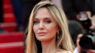 Angelina Jolie latest star to LEAVE Hollywood as she plots home sale