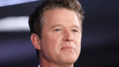 Billy Bush REPLACED by handsome TV star on Extra