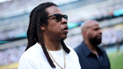 Jay-Z wades into Micah Parsons' feud with Cowboys owner Jerry Jones
