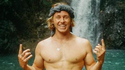 Man who travels the world full-time shares money-saving hacks he uses
