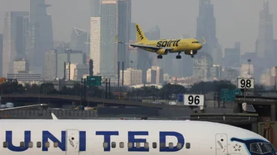 Spirit warns shutdown ahead without cash boost amid flight cut fears