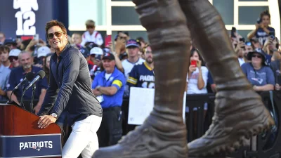 Tom Brady gives honest reaction as his 12-foot statue is unveiled
