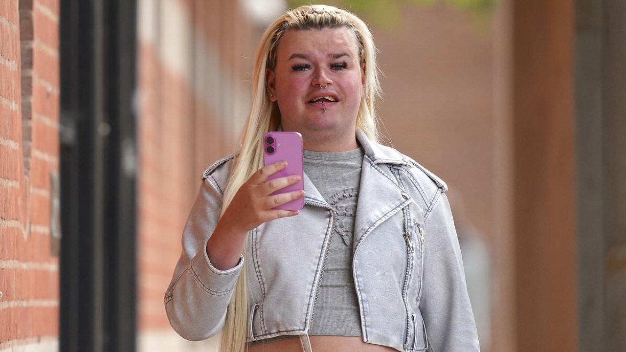 Орыс анал порно HD Қандай түс интимді?